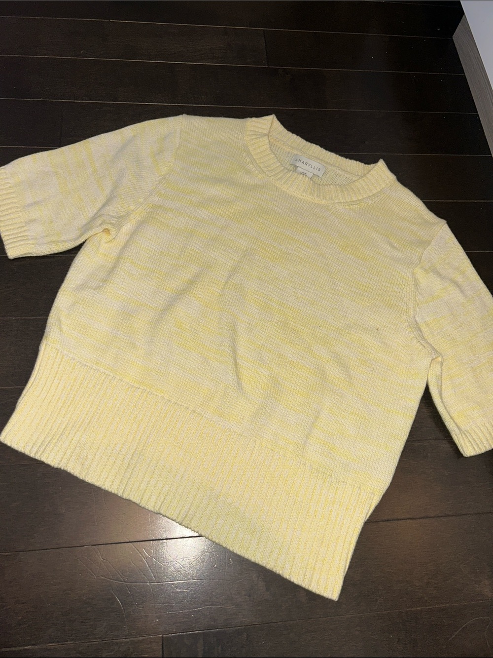 Light Yellow Short-Sleeve Crewneck Cropped Sweater